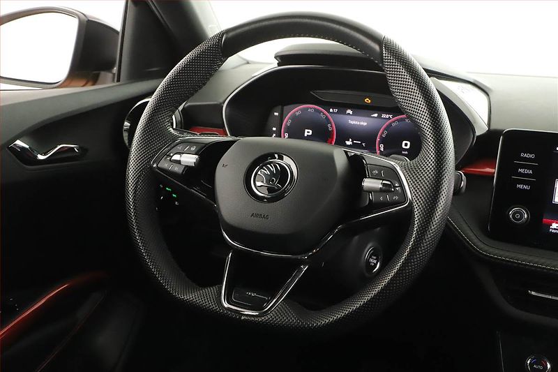 Škoda Fabia (2022) Monte Carlo 1.0 TSI - fotka 8 z 14