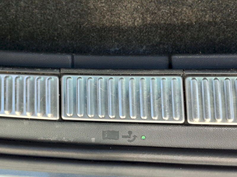 Škoda Superb (2019) Combi L&K DSG 4x4 2,0TDi 140kW - fotka 9 z 35