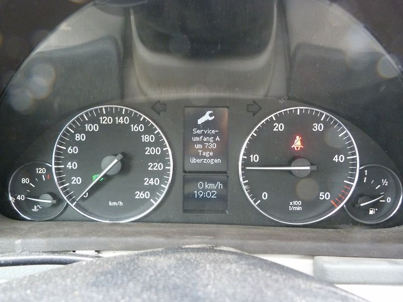 Mercedes-Benz Třídy C 200 CDI - fotka 19 z 21