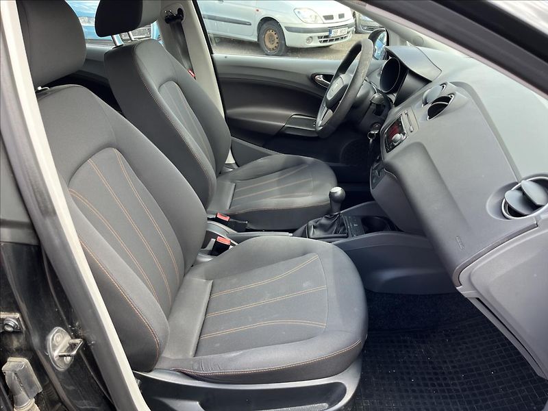 Seat Ibiza 1,2 HTP 12V 51KW  KLIMA SERVIS - fotka 11 z 33