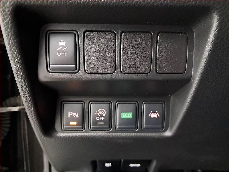 Nissan Qashqai (2015) 1.6 dCi, Automat, Serv.kniha - fotka 19 z 19