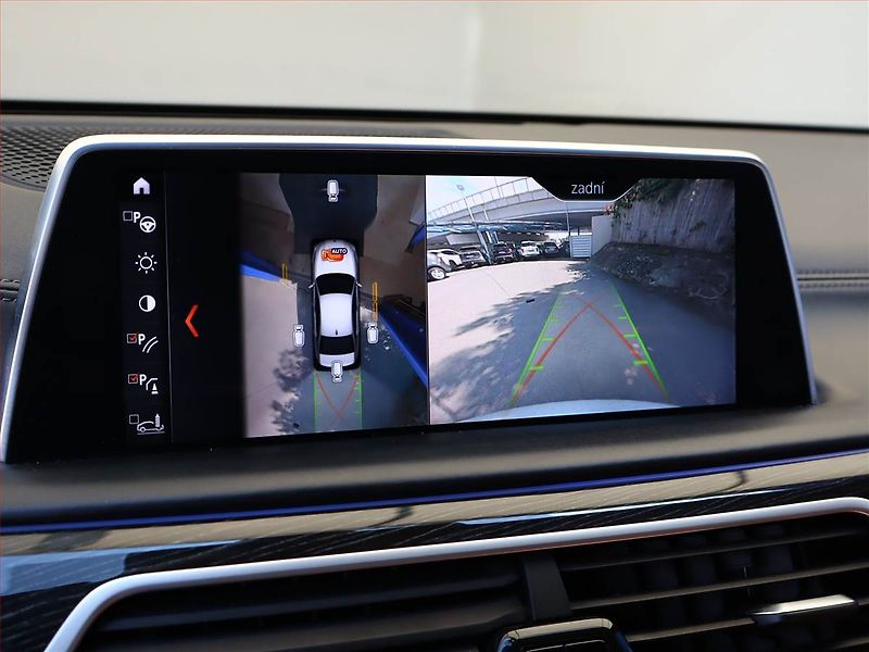 BMW Řada 7 (2019) M Paket 730d - fotka 16 z 22