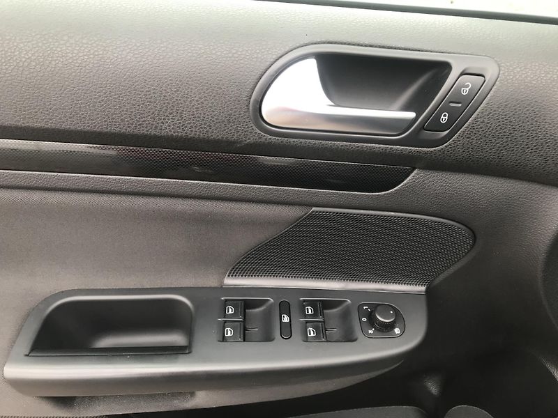 Volkswagen Golf Variant 1.6 TDI 77 KW,KLIMA,MAN,STAV - fotka 9 z 19