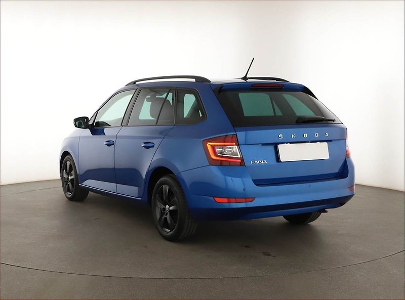 Škoda Fabia (2021) Style Plus 1.0 TSI, Automat - fotka 4 z 15