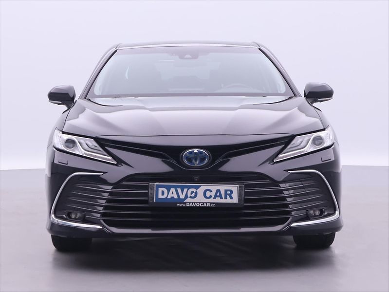 Toyota Camry 2,5 HEV Aut. CZ Executive DPH - fotka 2 z 40