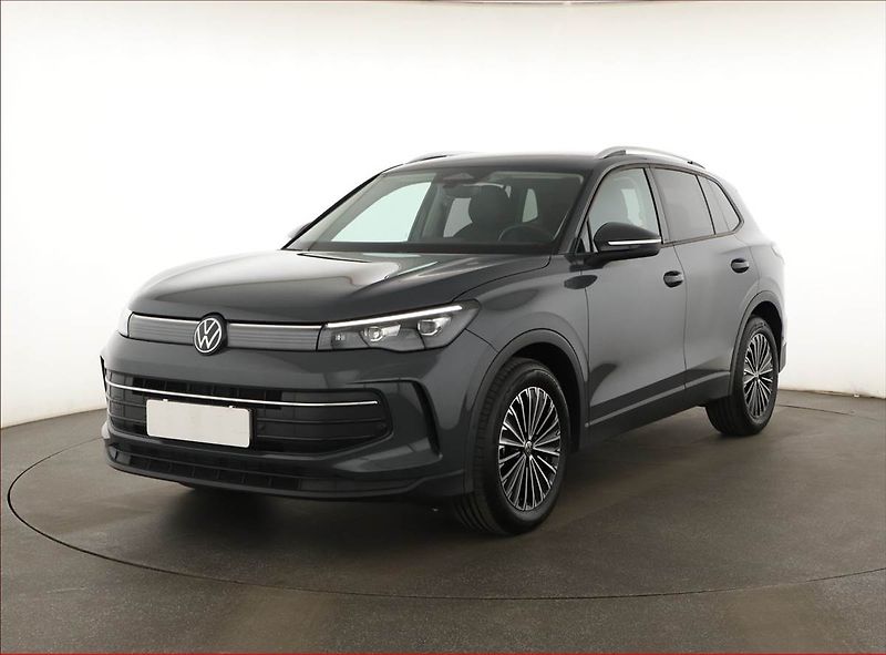 Volkswagen Tiguan (2025) 1.5 eTSI - fotka 2 z 20