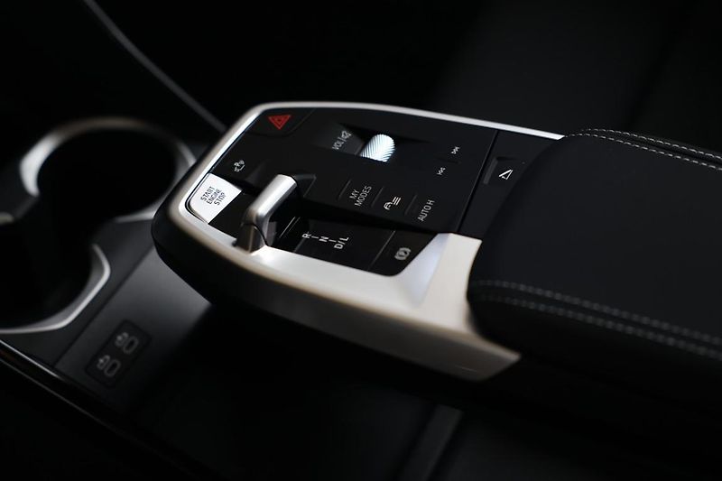 BMW X1 sDrive18i - fotka 12 z 17