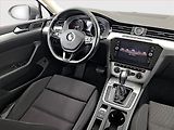 Volkswagen Passat (2017) 2.0 TDI, Automat, Tempomat - náhled 7