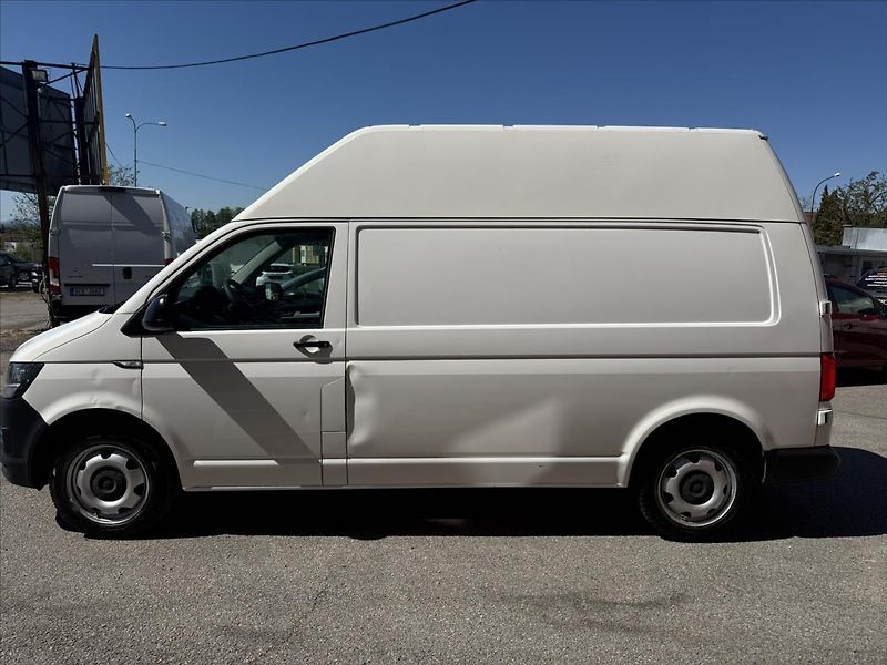 Volkswagen Transporter 2,0 TDi 4Motion L2H2 - fotka 4 z 36