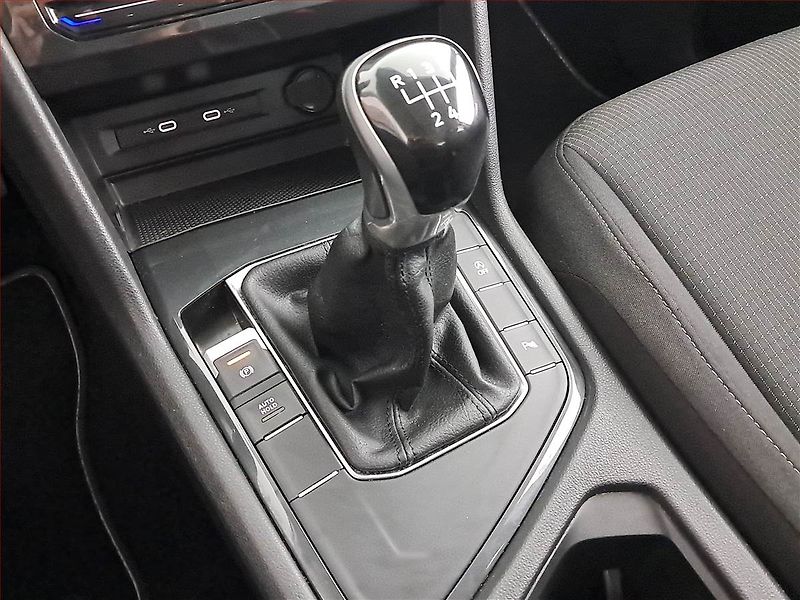 Volkswagen Tiguan (2022) Life 1.5 TSI - fotka 18 z 20
