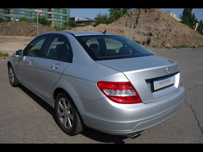 Mercedes-Benz Třídy C 200 CDi 100 kW STK07/2028 - fotka 11 z 34