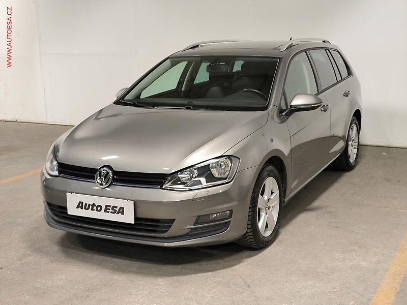 Volkswagen Golf (2014) 1.2 TSi, Comfortline, panor - fotka 3 z 17