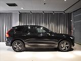 Volvo XC60 2,0 B4 AWD R-Design tažné. - náhled 2