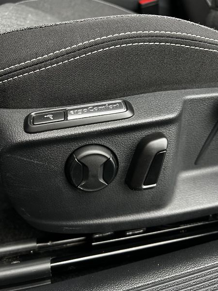 Volkswagen Passat 2.0TDI DSG 110kW 1.Maj DPH TZ - fotka 7 z 23