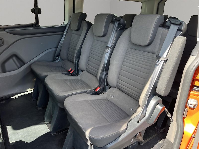 Ford Tourneo Custom (2021) TITANIUM L2 2.0 Ecoblue 136kW, - fotka 20 z 22