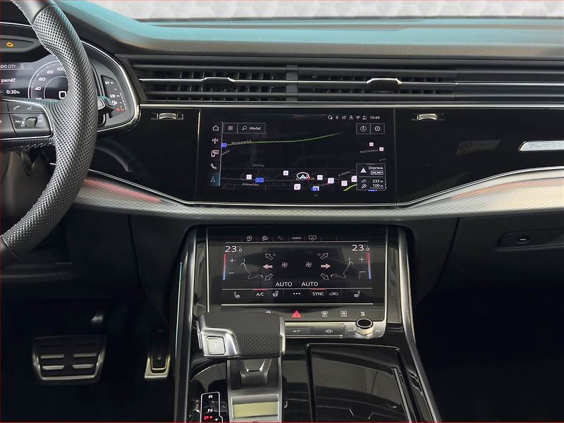 Audi SQ7 (2025) 4.0 TFSI - fotka 8 z 20