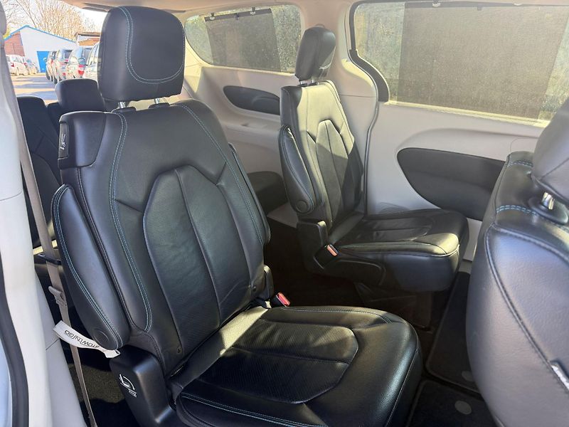 Chrysler Pacifica (2021) 3,6 RU Radar NEW DVD 2021 - fotka 9 z 20