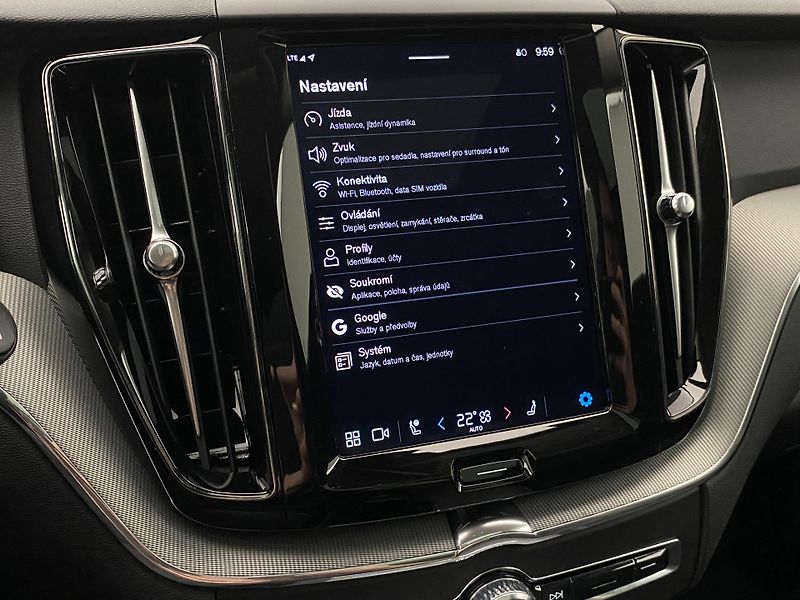 Volvo XC60 T8 AWD DARK PLUS REZERVACE - fotka 38 z 46