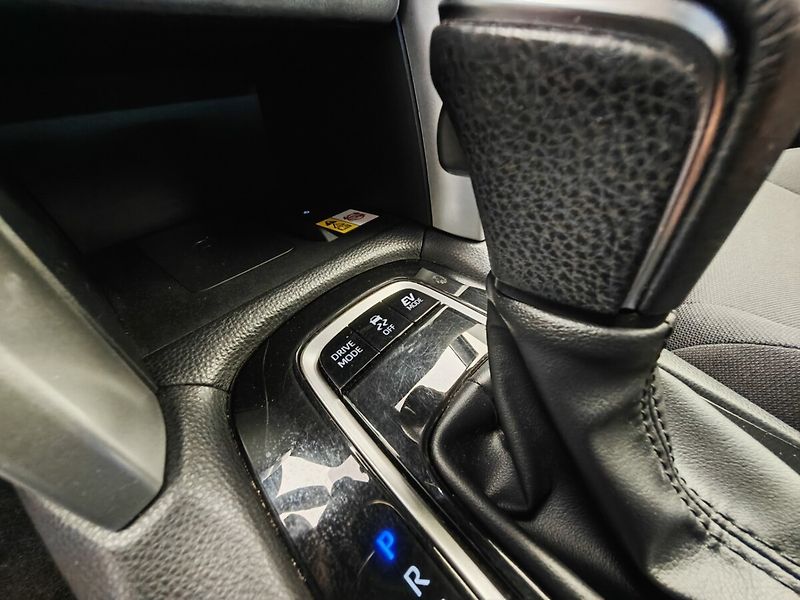 Toyota Corolla Cross 2.0 Hybrid (197 k) Comfort 4x4 - fotka 39 z 43
