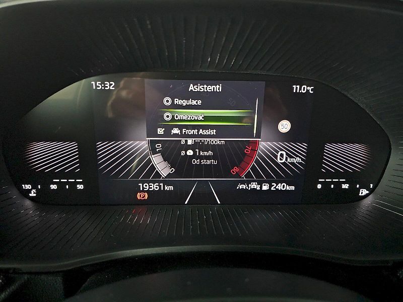Škoda Fabia (2024) 1.0MPi 80k SELECTION TAŽNÉ - fotka 19 z 29