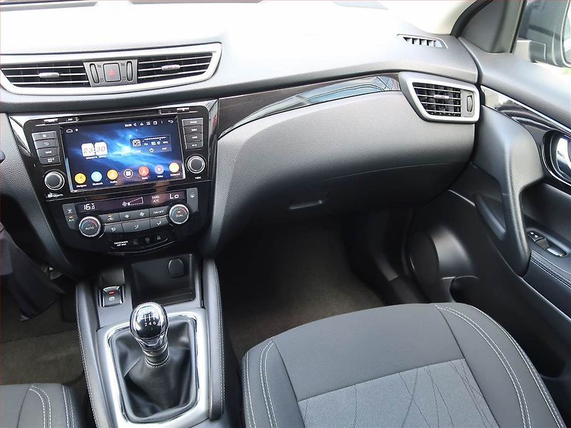 Nissan Qashqai (2016) 1.2 DIG-T, Serv.kniha, Navi - fotka 8 z 17