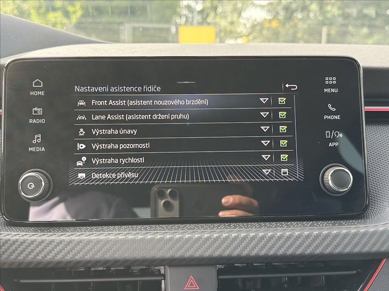 Škoda Kamiq 1,5 TSI 110 kW DSG Monte Carlo - fotka 22 z 35