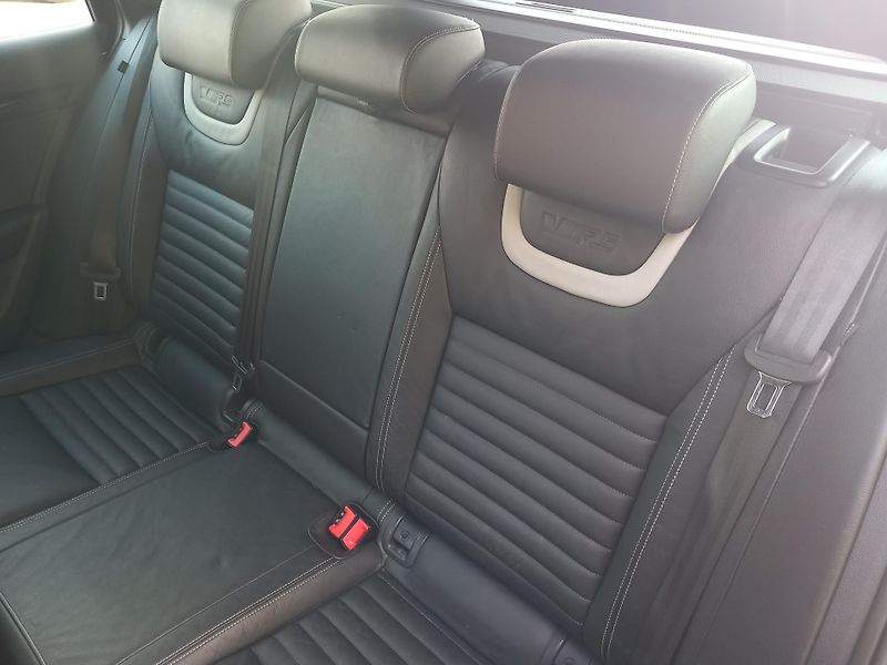 Škoda Octavia (2016) 2,0TDi 135kw RS 4x4  DSG NAVI  - fotka 12 z 48