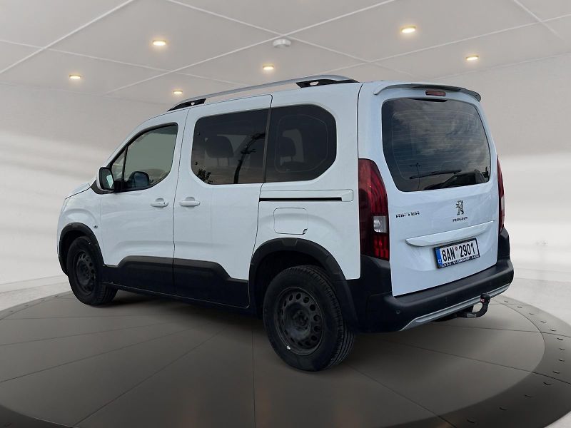 Peugeot Rifter (2021) ALLURE 1.5BHDI 96kW TAŽNÉ CZ   - fotka 4 z 11