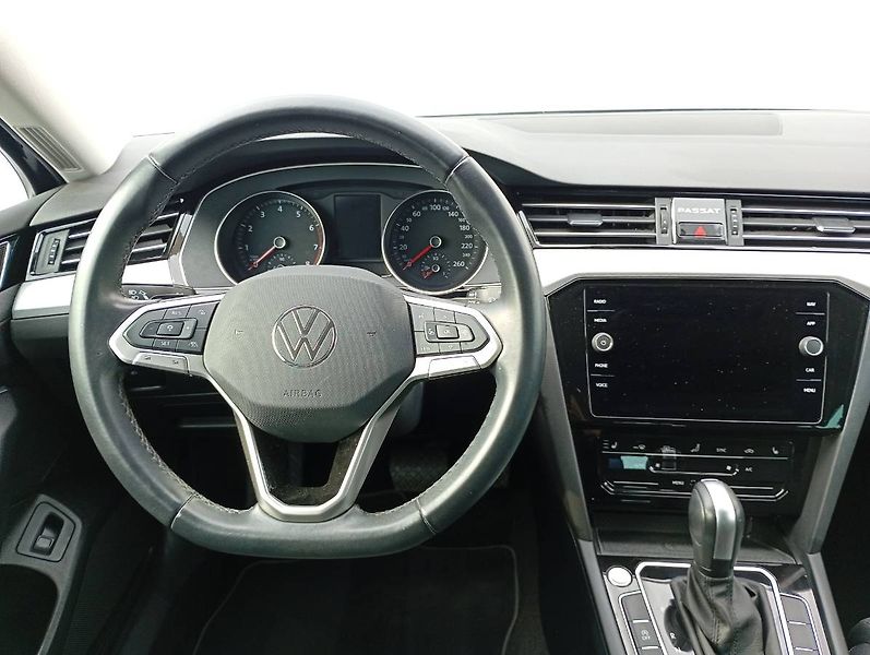 Volkswagen Passat (2022) 1.5TSI DSG 110kW záruka - fotka 18 z 30