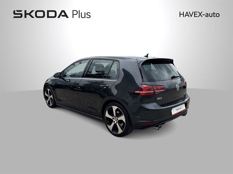 Volkswagen Golf (2016) 2.0 TSI GTI - fotka 27 z 28