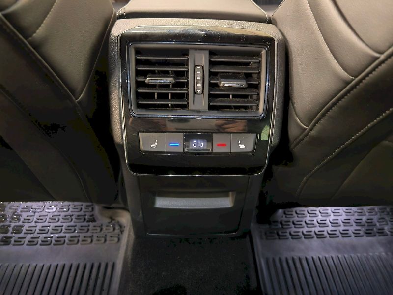 Škoda Superb (2023) Combi 2.0 TDI 147 kW DSG 4x4 S - fotka 25 z 31