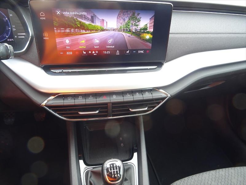 Škoda Octavia 1,0 TSI 81 kW Business - fotka 23 z 33