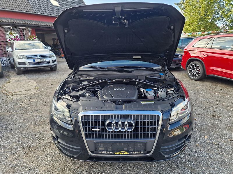 Audi Q5 2,0TDI QUATTRO S-LINE 125KW - fotka 23 z 23
