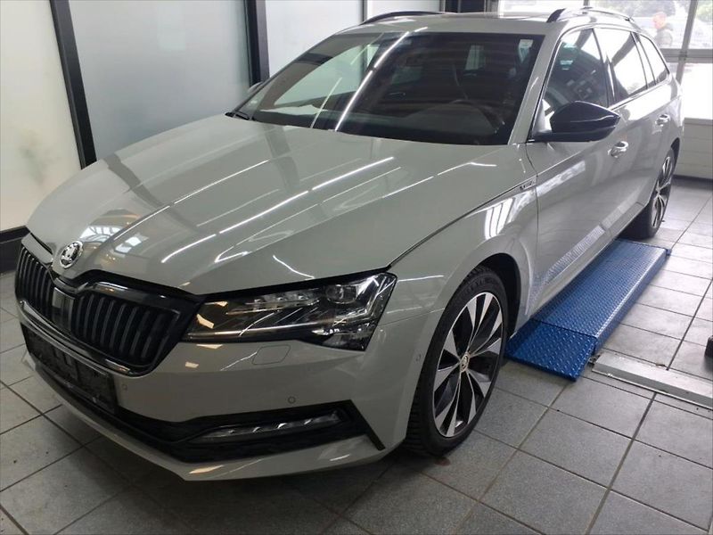 Škoda Superb 2,0 SPORTLINE,WEBASTO,TAŽNÉ - fotografie inzerátu