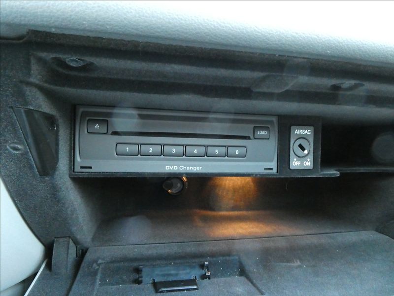 Audi A6 3,0 TDI 160kW quattro,2 x kola - fotka 31 z 54
