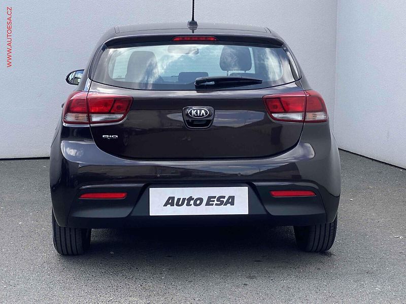 Kia Rio (2018) 1.4CVVT, 1.maj,ČR, Exclusive - fotka 5 z 17