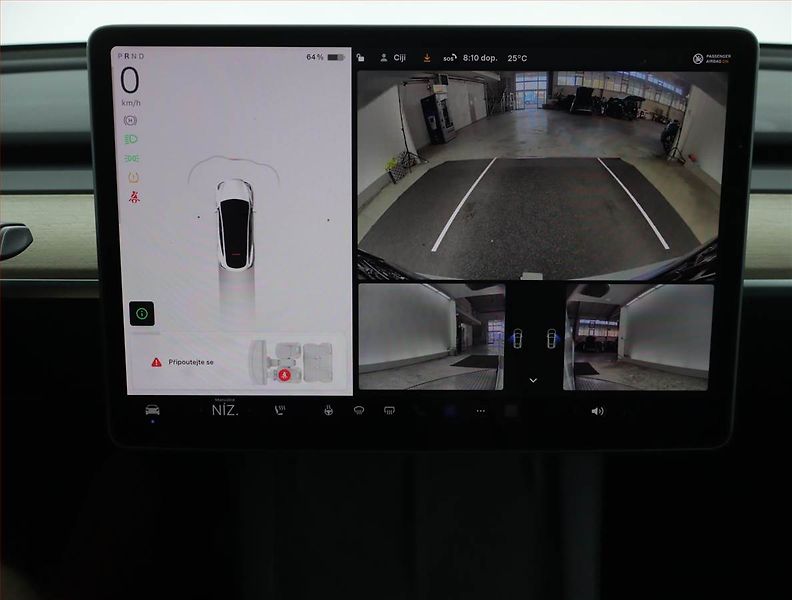 Tesla Model Y (2022) Long Range AWD 79kWh, SoH 89% - fotka 15 z 23