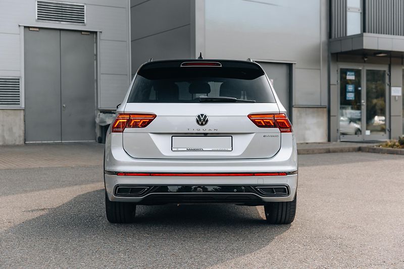 Volkswagen Tiguan (2022) VW Tiguan R-Line eHybrid - fotka 7 z 23