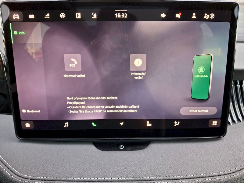 Škoda Superb (2025) Combi iV L&K DSG 1,5TSi 150kW - fotka 25 z 35
