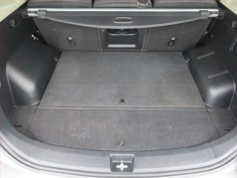 Kia Carens (2014) 1.6 GDI, Tempomat - fotka 14 z 16
