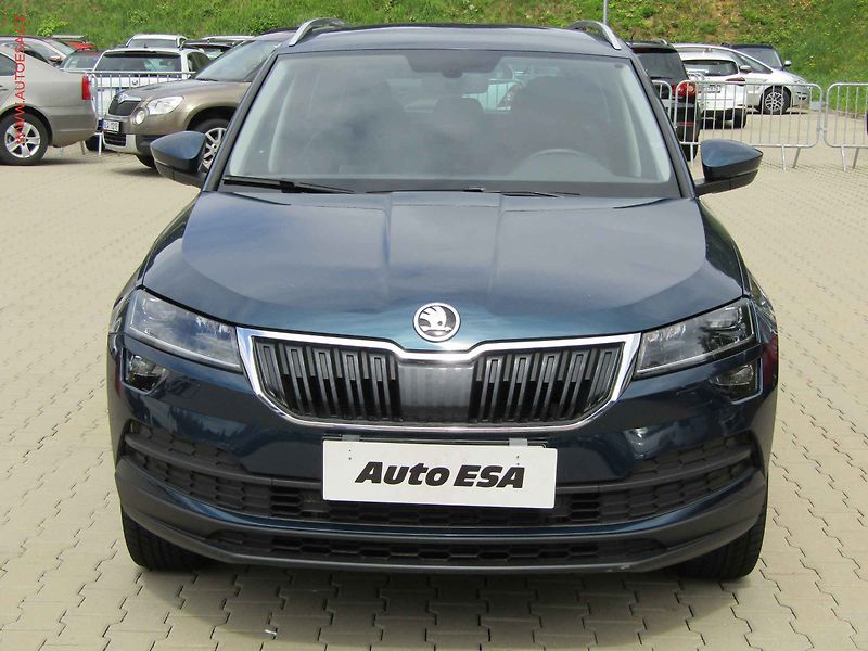 Škoda Karoq (2020) 1.5 TSi, 2.maj, LED, navi - fotka 2 z 18