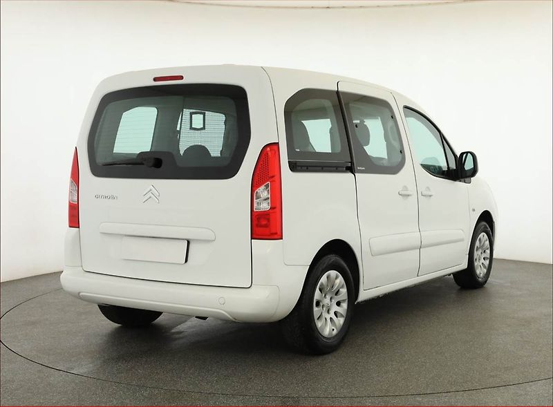 Citroën Berlingo (2010) 1.6 HDi, 5Míst, 1Maj, DPH - fotka 5 z 11