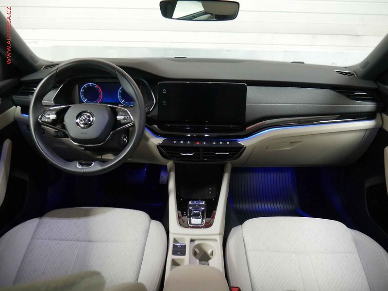 Škoda Octavia (2022) 2.0 TDi, 1.maj,ČR, Style - fotka 8 z 22