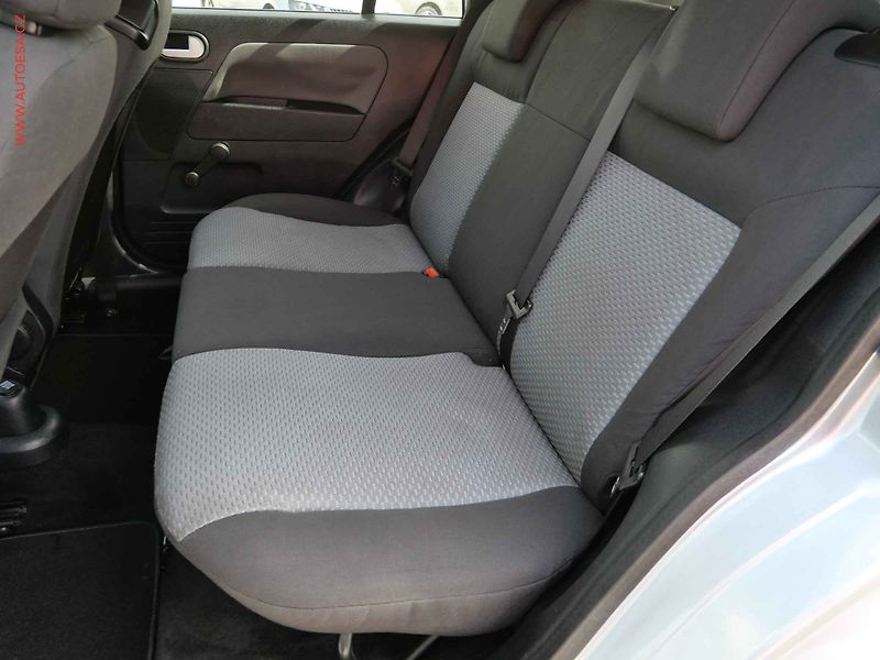 Ford Fusion (2004) 1.6i, AC, TZ - fotka 10 z 14