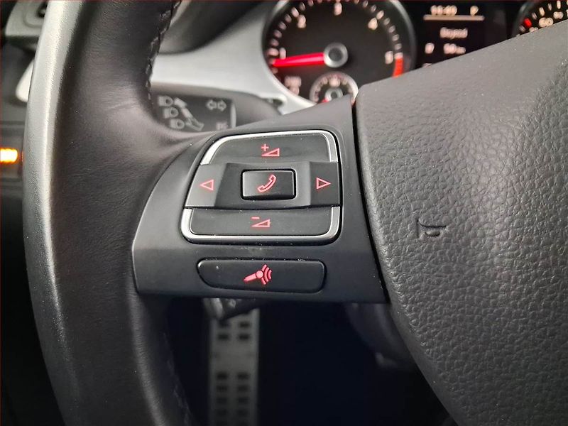 Volkswagen Passat CC (2009) Sportline 2.0 TDI, Automat - fotka 15 z 19