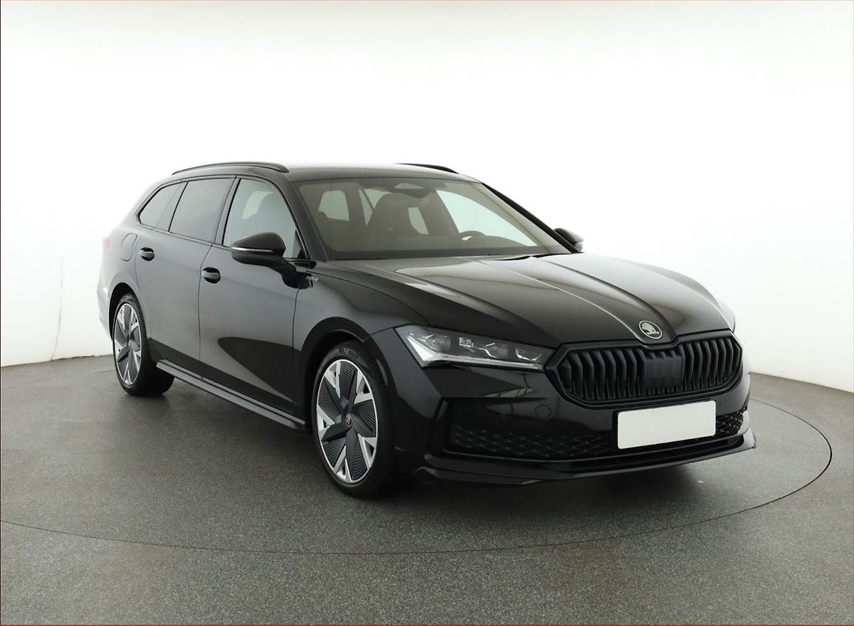 Škoda Superb 2.0 TDI, Sportline, Navigace