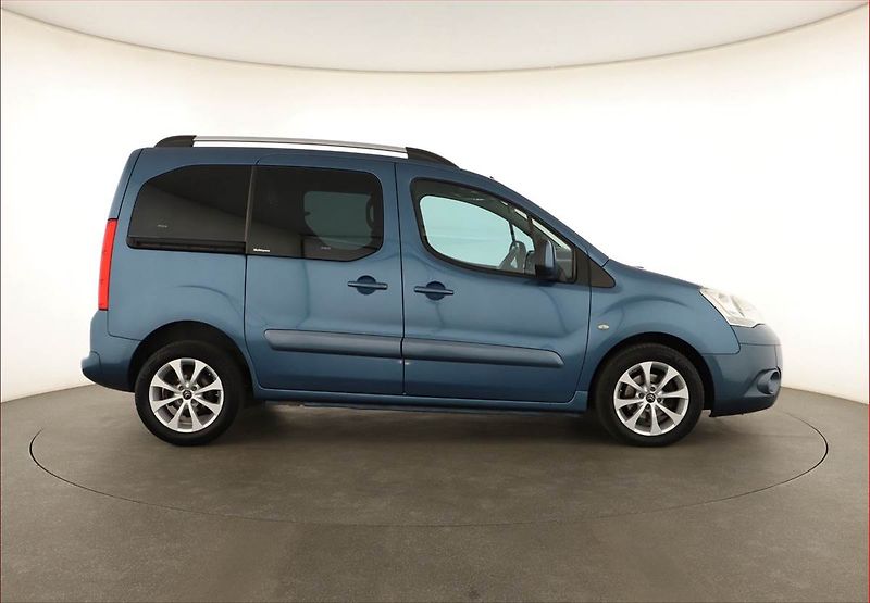 Citroën Berlingo (2009) 1.6 HDi, 5Míst, ČR - fotka 6 z 15
