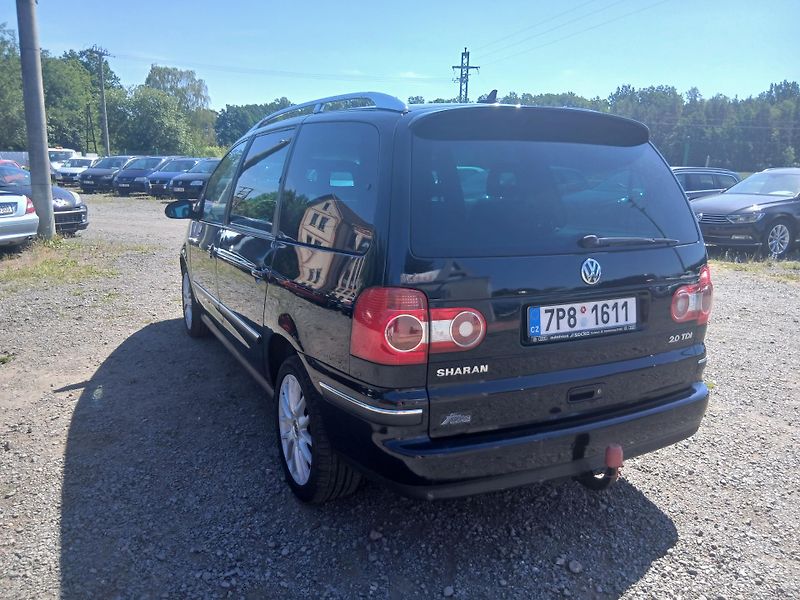 Volkswagen Sharan 2.0 TDI, 7 míst, tažné - fotka 13 z 35