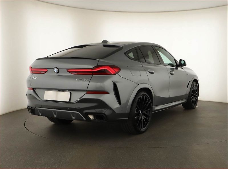 BMW X6 (2025) xDrive40d, M PAKET, VZDUCH - fotka 5 z 20