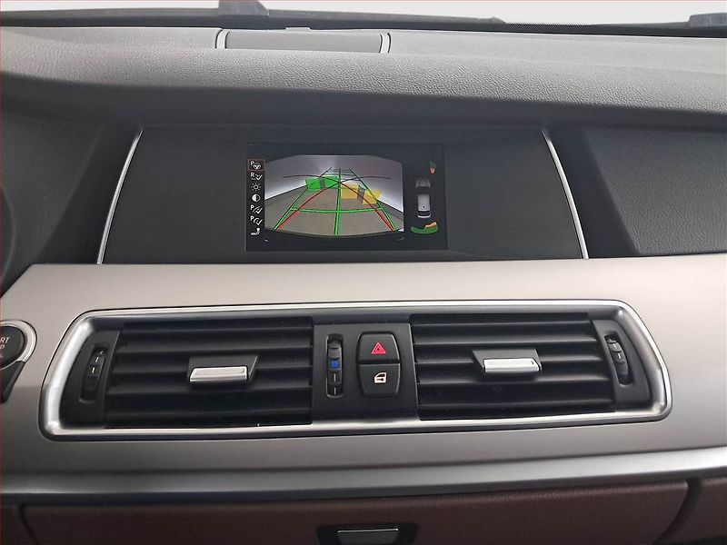 BMW Řada 5 (2014) 520d GT, Automat, Kůže, Navi - fotka 17 z 18